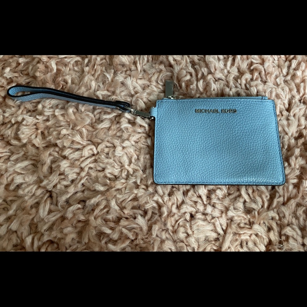 Michael kors wristlet id holder